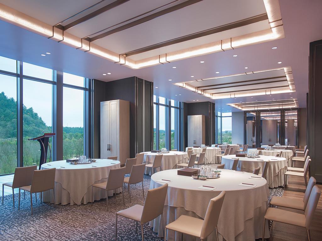 New World Guiyang Hotel Zewnętrze zdjęcie